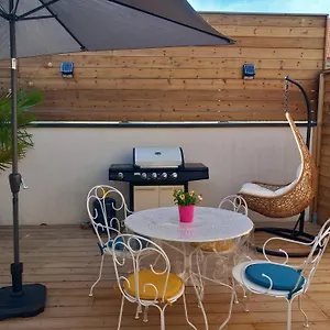 Hébergement de vacances L'hirondelle En Auvergne, Champs (Auvergne)