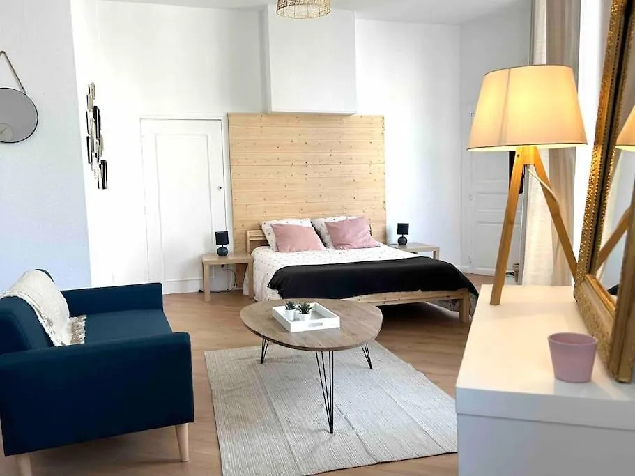 Studio Le «Victor Hugo» , Hyper Centre Ville contacts
